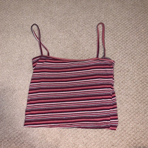 Super cute tank top - Picture 1 of 3